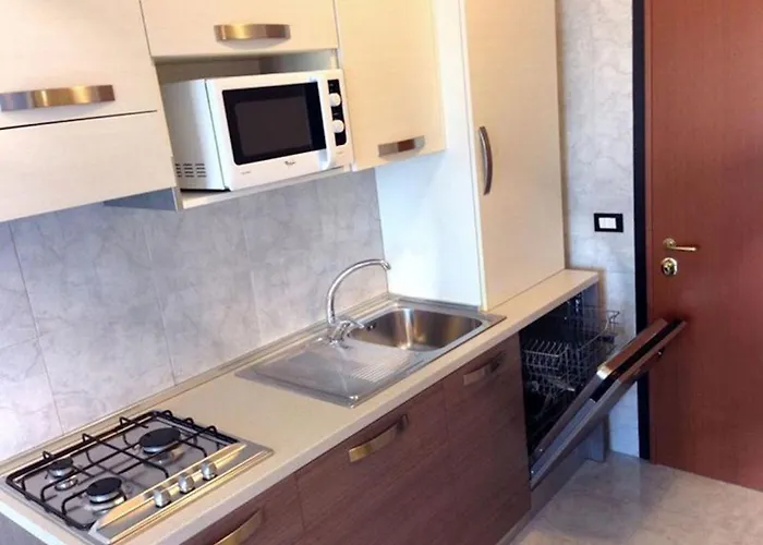 Poolside In 아파트 비비오네