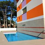 Apartment Poolside In