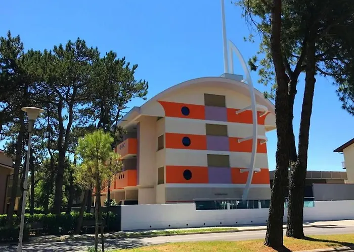 Poolside In Апартаменти